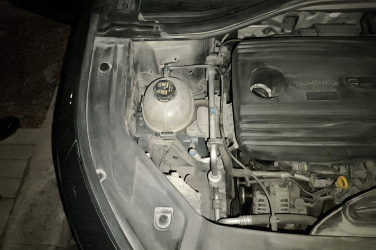 Used Geely Auto Haoyue 2020 1.8TD DCT Luxury 7-Seater Engine Bay Right