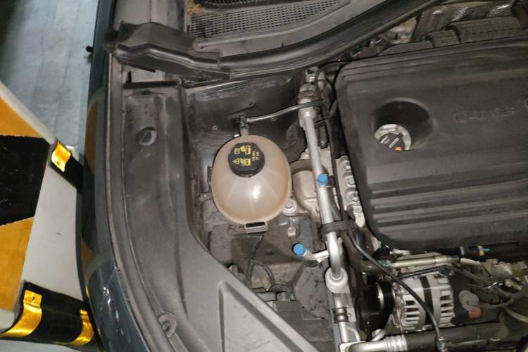 Used Geely Auto Haoyue 2020 1.8TD DCT Luxury 7-Seater Engine Bay Right