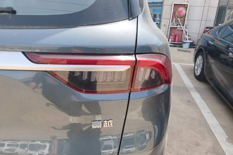 Used Geely Auto Haoyue 2020 1.8TD DCT Flagship 7-Seater Exterior 3