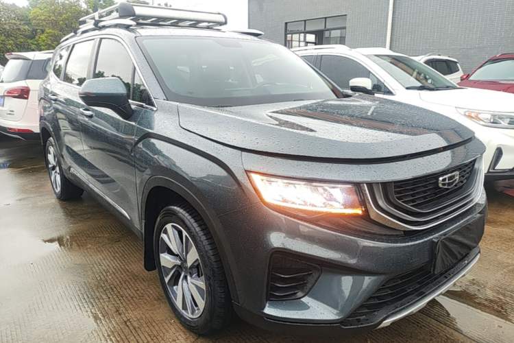 Used Geely Auto Haoyue 2020 1.8TD DCT Luxury 7-Seater Front Right 45 Deg