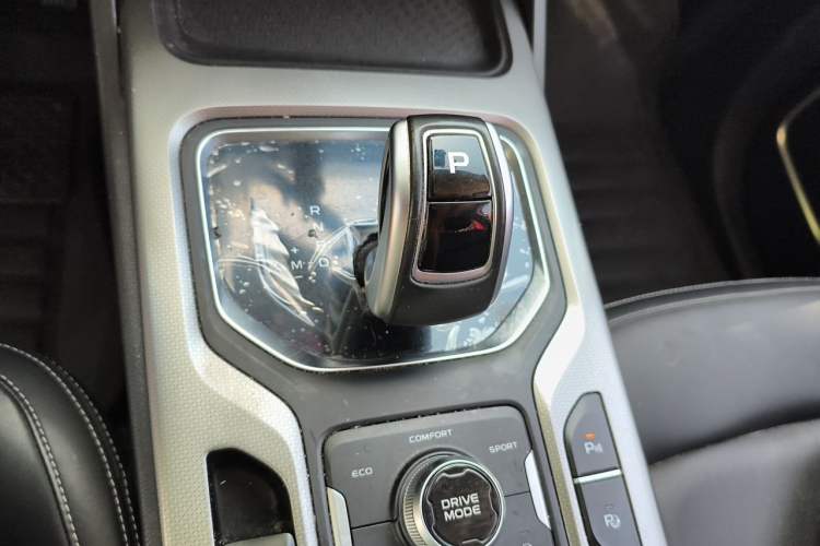 Used Geely Auto Haoyue 2020 1.8TD DCT Flagship 7-Seater Gear Lever