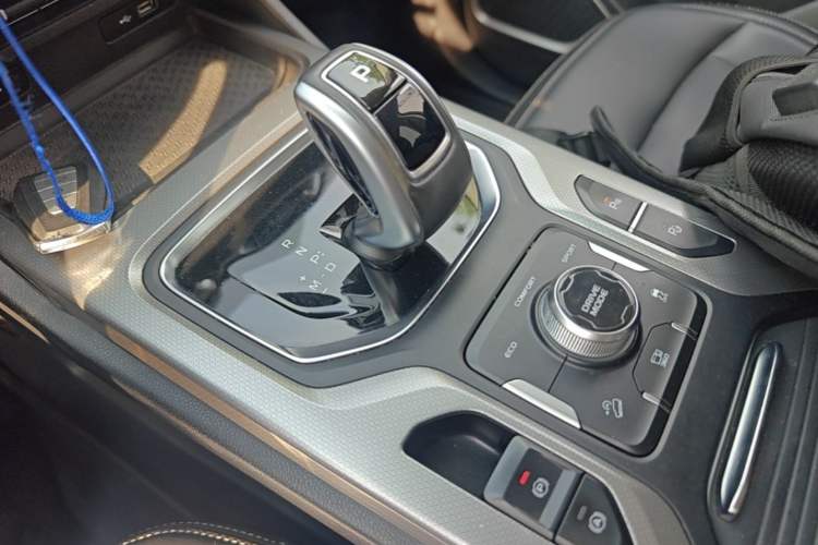 Used Geely Auto Haoyue 2020 1.8TD DCT Flagship 5-Seater Gear Lever