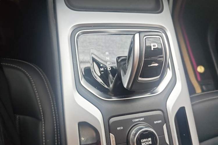 Used Geely Auto Haoyue 2020 1.8TD DCT Luxury Model 5 Seats Gear Lever