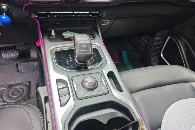 Used Geely Auto Haoyue 2020 1.8TD DCT Luxury 7-Seater Gear Lever