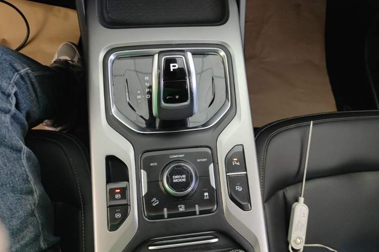 Used Geely Auto Haoyue 2020 1.8TD DCT Flagship 5-Seater Gear Lever