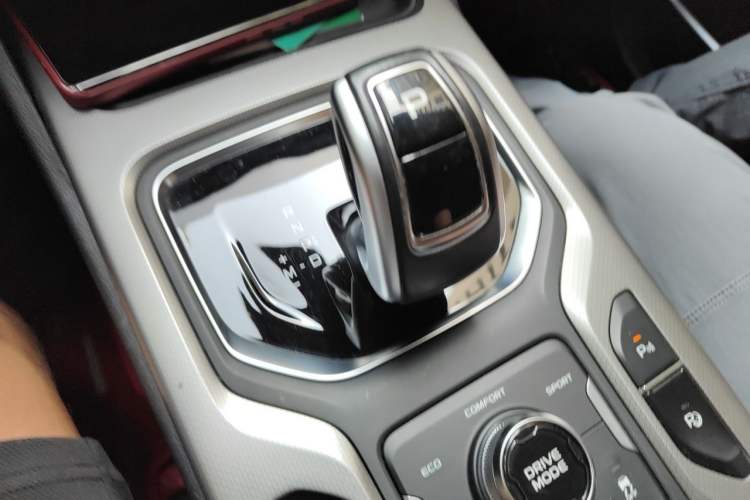 Used Geely Auto Haoyue 2020 1.8TD DCT Flagship 7-Seater Gear Lever