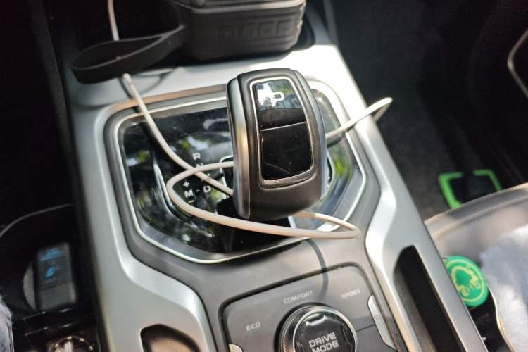 Used Geely Auto Haoyue 2020 1.8TD DCT Luxury Model 5 Seats Gear Lever