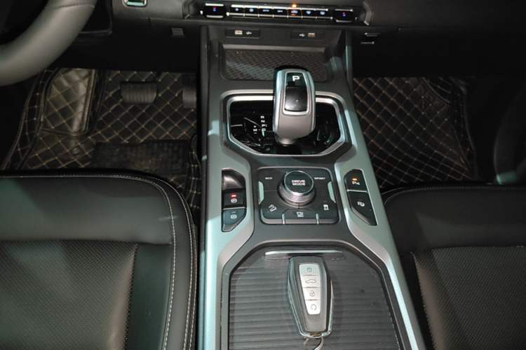 Used Geely Auto Haoyue 2020 1.8TD DCT Flagship 7-Seater Gear Lever
