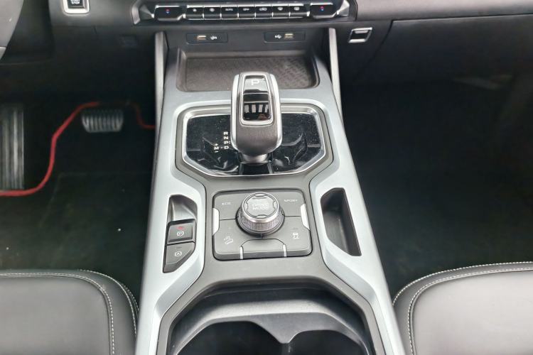 Used Geely Auto Haoyue 2020 1.8TD DCT Luxury 7-Seater Gear Lever