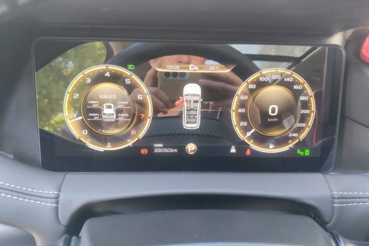 Used Geely Auto Haoyue 2020 1.8TD DCT Flagship 7-Seater Instrument Cluster