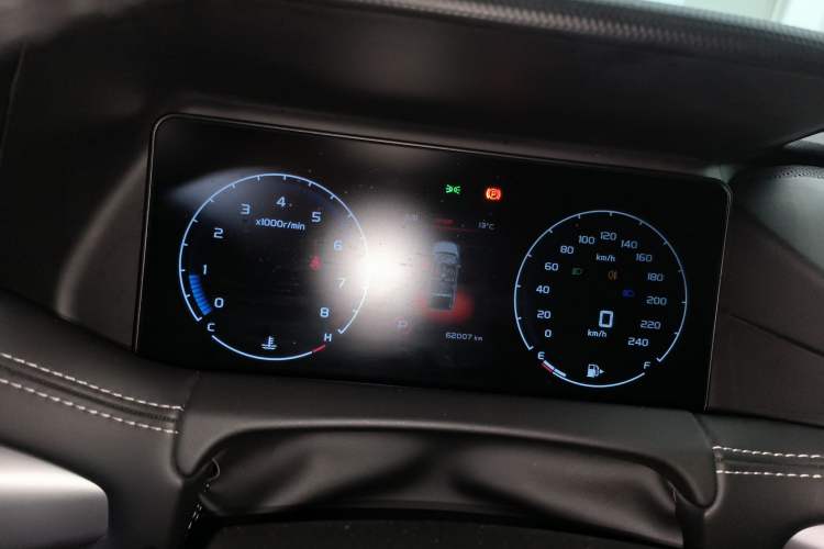 Used Geely Auto Haoyue 2020 1.8TD DCT Luxury Model 5 Seats Instrument Cluster