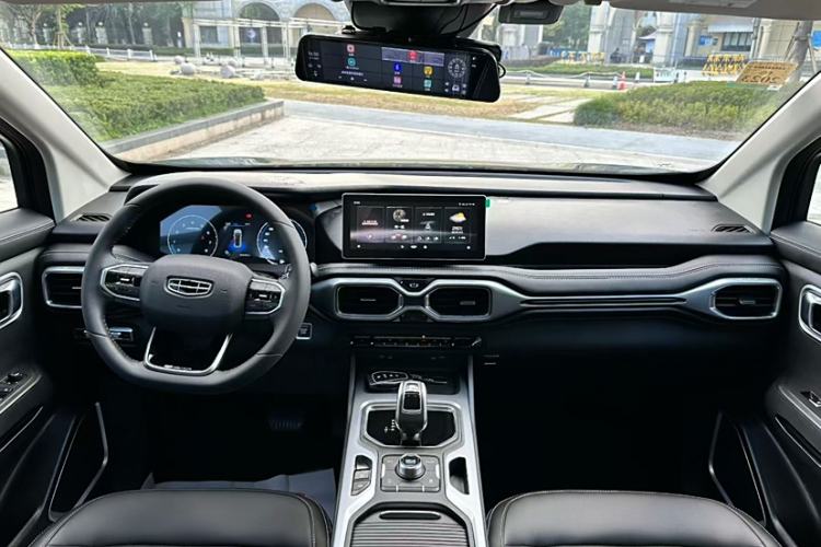 Used Geely Auto Haoyue 2020 1.8TD DCT Luxury 7-Seater Interior 1