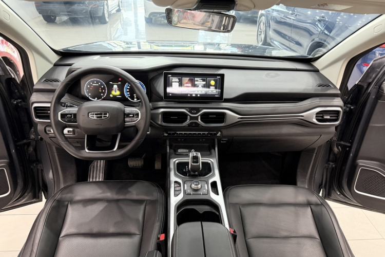Used Geely Auto Haoyue 2020 1.8TD DCT Luxury 7-Seater Interior 2