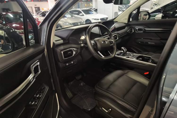 Used Geely Auto Haoyue 2020 1.8TD DCT Flagship 7-Seater Interior 2