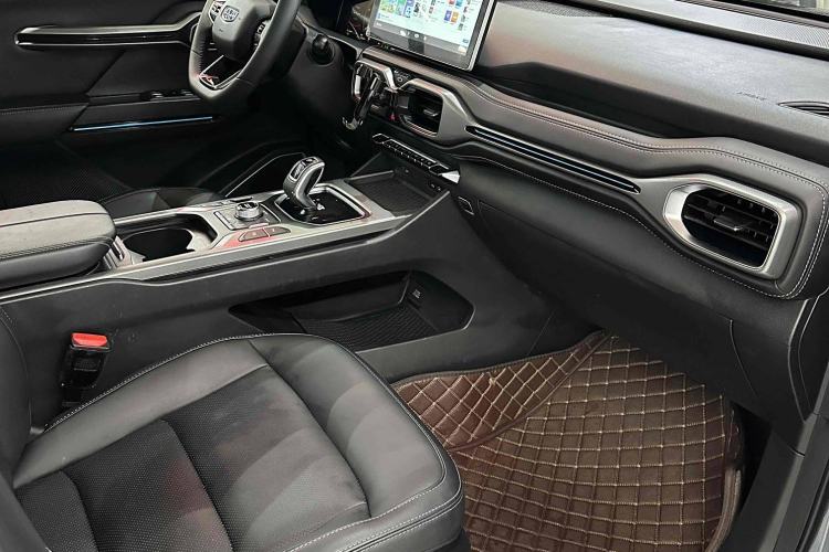 Used Geely Auto Haoyue 2020 1.8TD DCT Flagship 7-Seater Interior 4