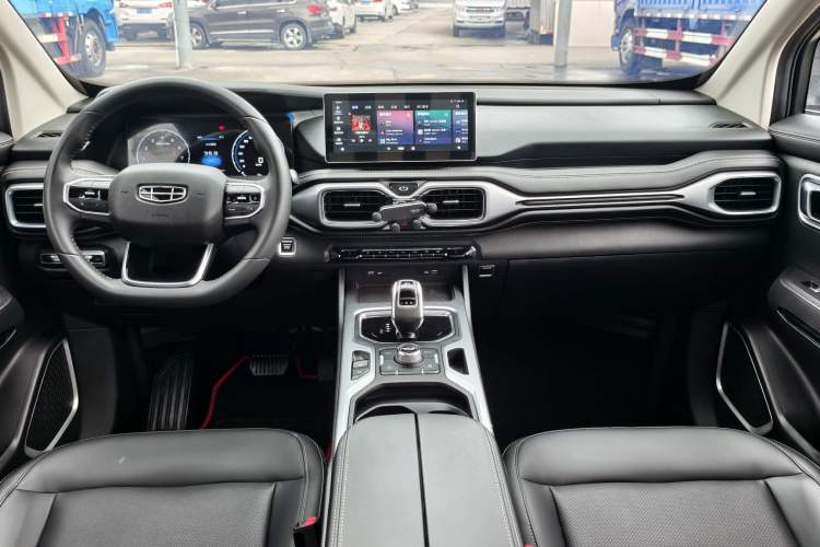 Used Geely Auto Haoyue 2020 1.8TD DCT Luxury 7-Seater Interior 4