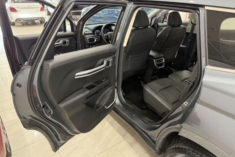 Used Geely Auto Haoyue 2020 1.8TD DCT Luxury 7-Seater Interior 5