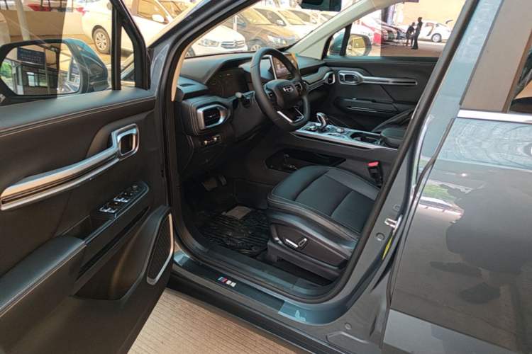 Used Geely Auto Haoyue 2020 1.8TD DCT Luxury Model 5 Seats Left Front Seat