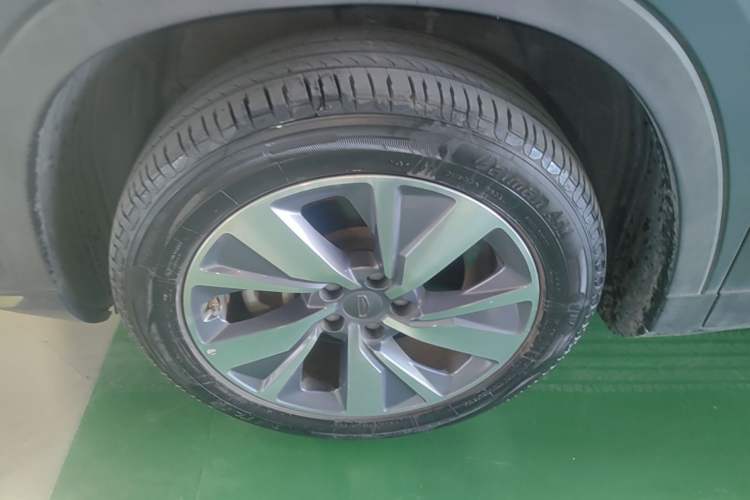 Used Geely Auto Haoyue 2020 1.8TD DCT Flagship 5-Seater Left Front Wheel Hub