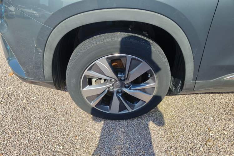 Used Geely Auto Haoyue 2020 1.8TD DCT Luxury Model 5 Seats Left Front Wheel Hub