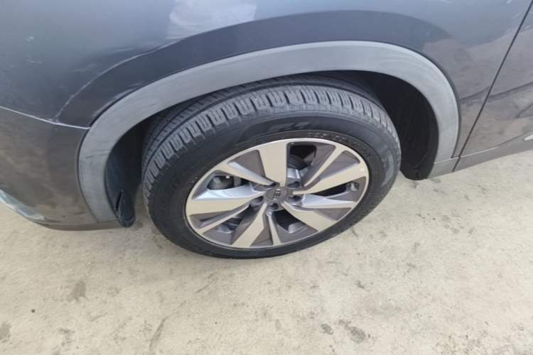 Used Geely Auto Haoyue 2020 1.8TD DCT Luxury 7-Seater Left Front Wheel Hub