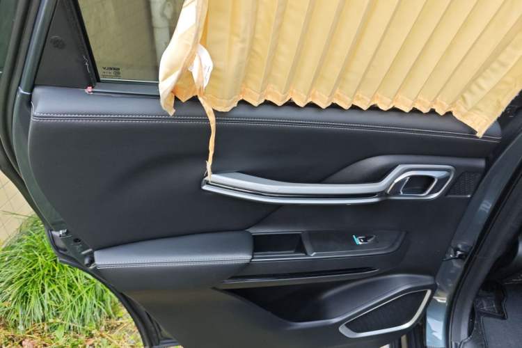 Used Geely Auto Haoyue 2020 1.8TD DCT Luxury 7-Seater Left Rear Door Interior