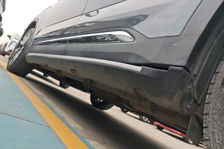 Used Geely Auto Haoyue 2020 1.8TD Automatic Comfort Edition 7-Seater Left Side Sill