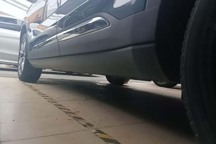 Used Geely Auto Haoyue 2020 1.8TD DCT Luxury 7-Seater Left Side Sill