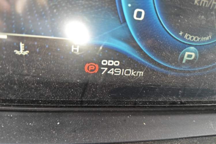 Used Geely Auto Haoyue 2020 1.8TD DCT Flagship 7-Seater Odometer Close Up