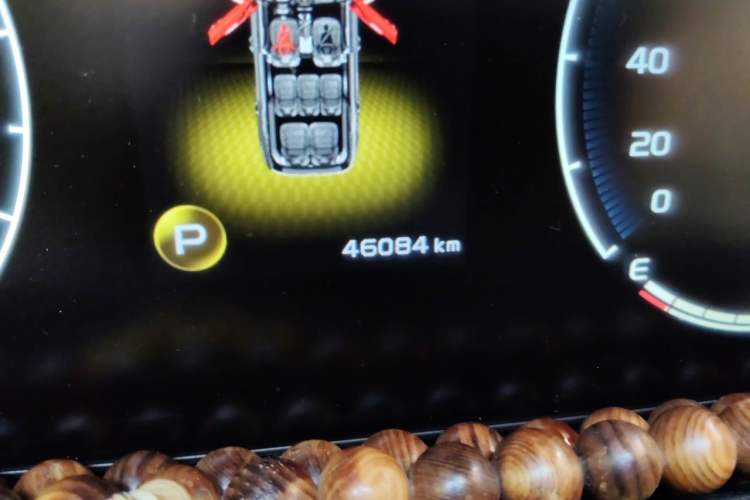 Used Geely Auto Haoyue 2020 1.8TD DCT Luxury 7-Seater Odometer Close Up