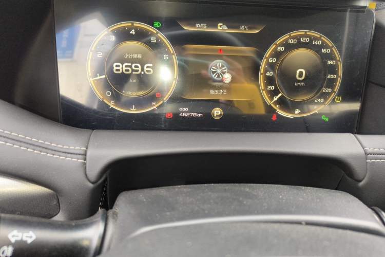 Used Geely Auto Haoyue 2020 1.8TD DCT Flagship 7-Seater Odometer Close Up