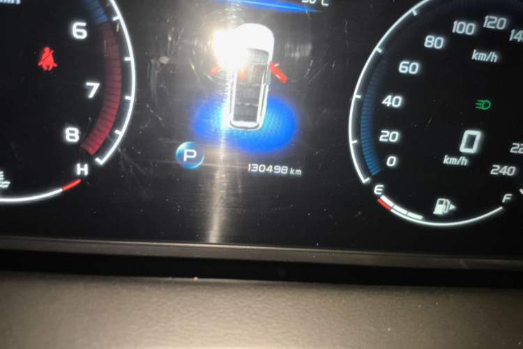 Used Geely Auto Haoyue 2020 1.8TD DCT Luxury 7-Seater Odometer Close Up