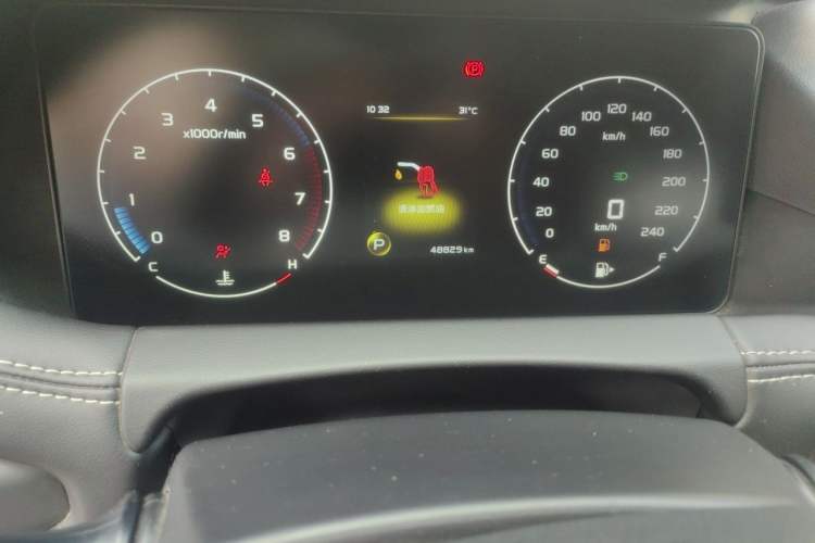 Used Geely Auto Haoyue 2020 1.8TD Automatic Comfort Edition 7-Seater Odometer Close Up
