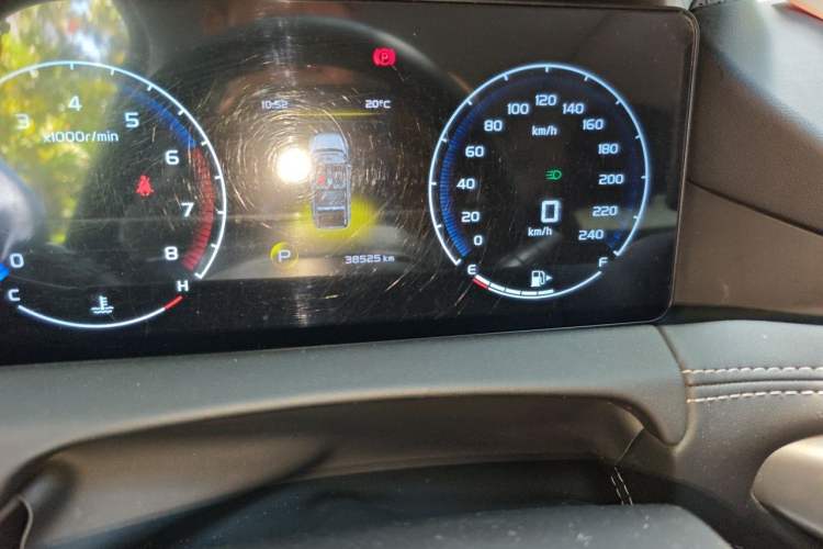 Used Geely Auto Haoyue 2020 1.8TD DCT Luxury Model 5 Seats Odometer Close Up