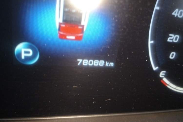 Used Geely Auto Haoyue 2020 1.8TD DCT Luxury 7-Seater Odometer Close Up