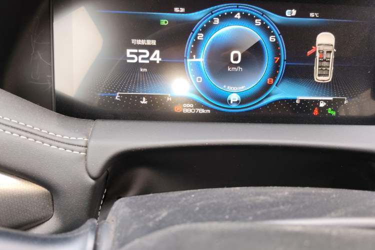 Used Geely Auto Haoyue 2020 1.8TD DCT Flagship 7-Seater Odometer Close Up
