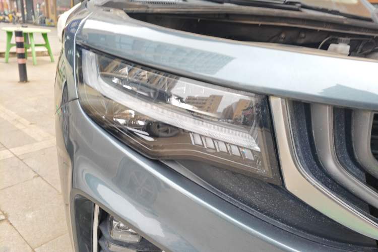 Used Geely Auto Haoyue 2020 1.8TD DCT Flagship 7-Seater Right Front Headlight