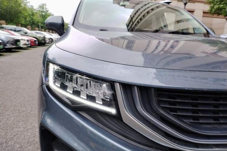 Used Geely Auto Haoyue 2020 1.8TD DCT Luxury 7-Seater Right Front Headlight