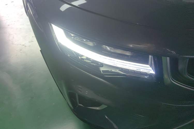 Used Geely Auto Haoyue 2020 1.8TD DCT Flagship 5-Seater Right Front Headlight