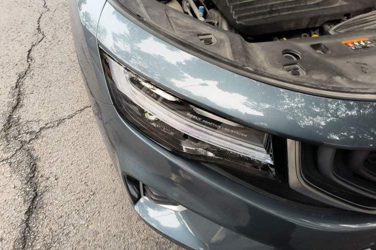 Used Geely Auto Haoyue 2020 1.8TD DCT Flagship 7-Seater Right Front Headlight