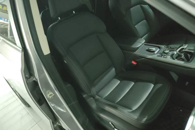 Used Geely Auto Haoyue 2020 1.8TD DCT Flagship 7-Seater Right Front Seat