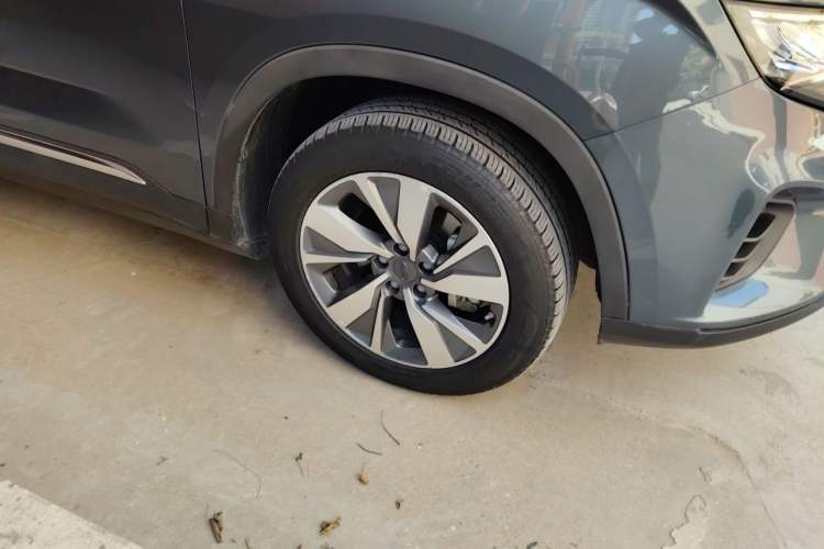 Used Geely Auto Haoyue 2020 1.8TD DCT Luxury 7-Seater Right Front Wheel Hub