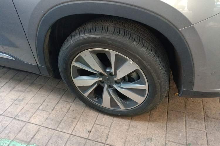Used Geely Auto Haoyue 2020 1.8TD DCT Flagship 7-Seater Right Front Wheel Hub