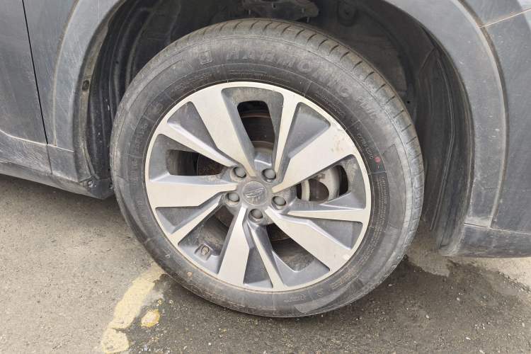 Used Geely Auto Haoyue 2020 1.8TD DCT Flagship 7-Seater Right Front Wheel Hub