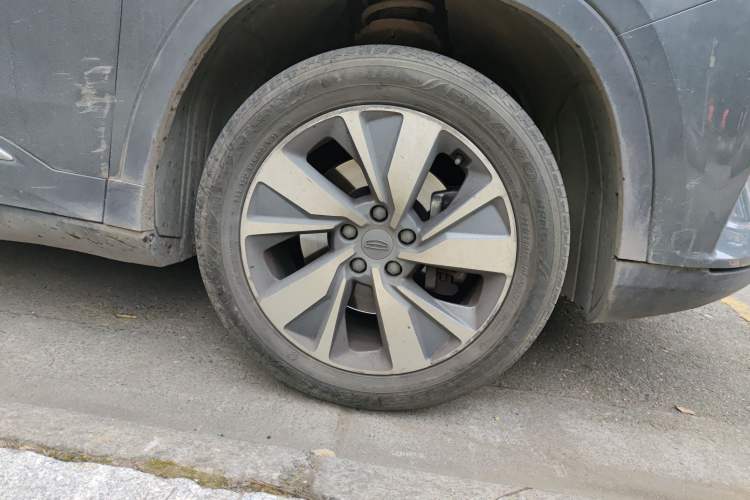 Used Geely Auto Haoyue 2020 1.8TD DCT Luxury 7-Seater Right Front Wheel Hub
