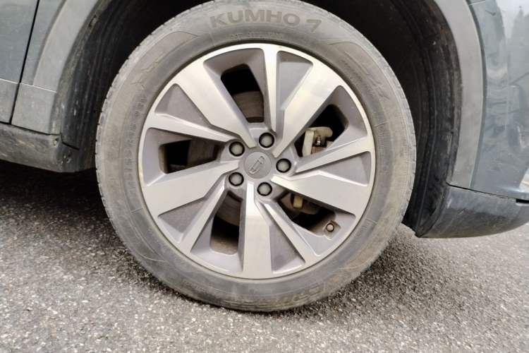 Used Geely Auto Haoyue 2020 1.8TD DCT Luxury 7-Seater Right Front Wheel Hub