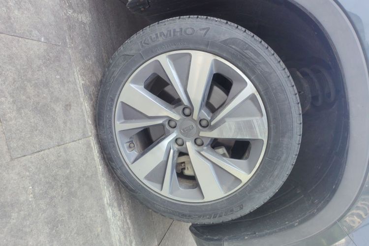 Used Geely Auto Haoyue 2020 1.8TD Automatic Comfort Edition 7-Seater Right Front Wheel Hub