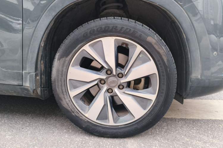 Used Geely Auto Haoyue 2020 1.8TD DCT Flagship 5-Seater Right Front Wheel Hub