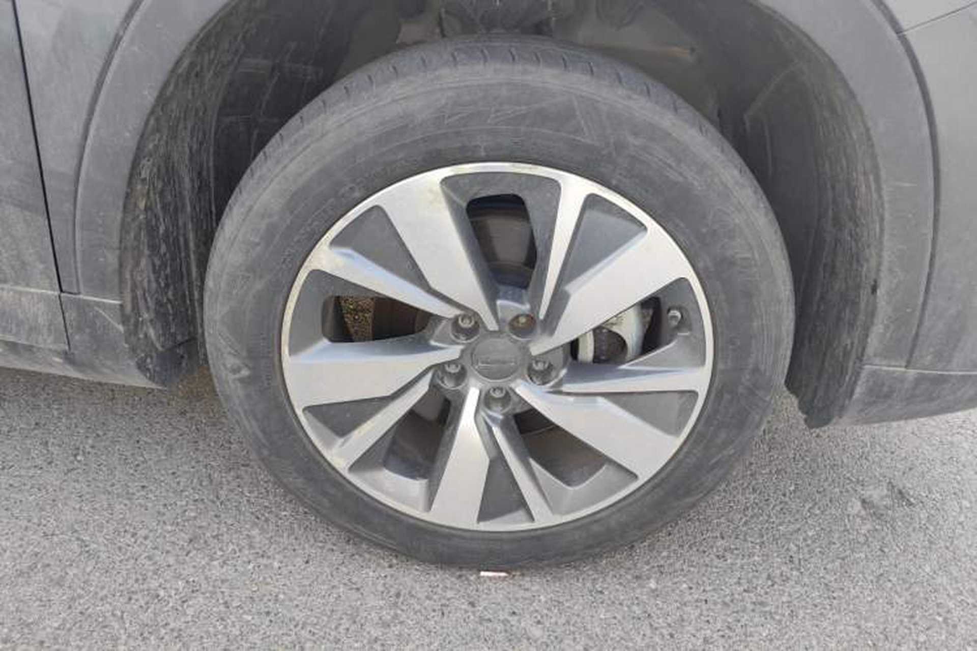Used Geely Auto Haoyue 2020 1.8TD DCT Luxury 7-Seater Right Front Wheel Hub