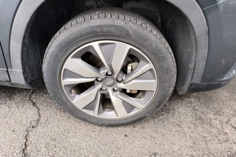 Used Geely Auto Haoyue 2020 1.8TD DCT Flagship 7-Seater Right Front Wheel Hub
